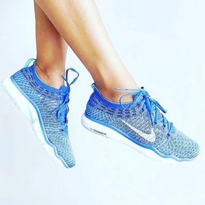 nike knit sneakers womens